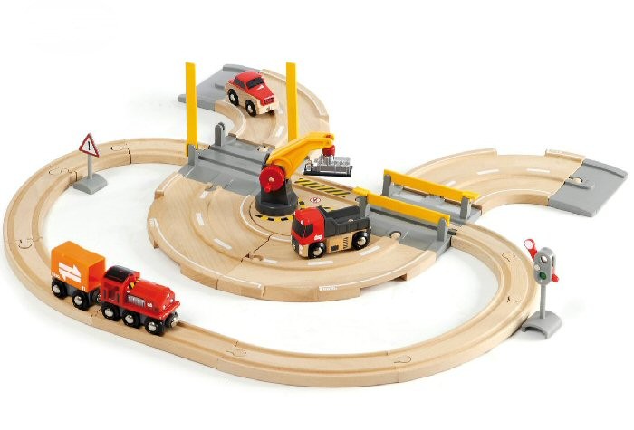 Brio Straen und Schienen